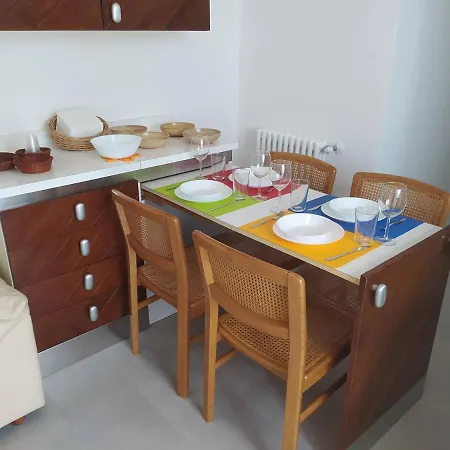 Casa Degli Anto' アパート
